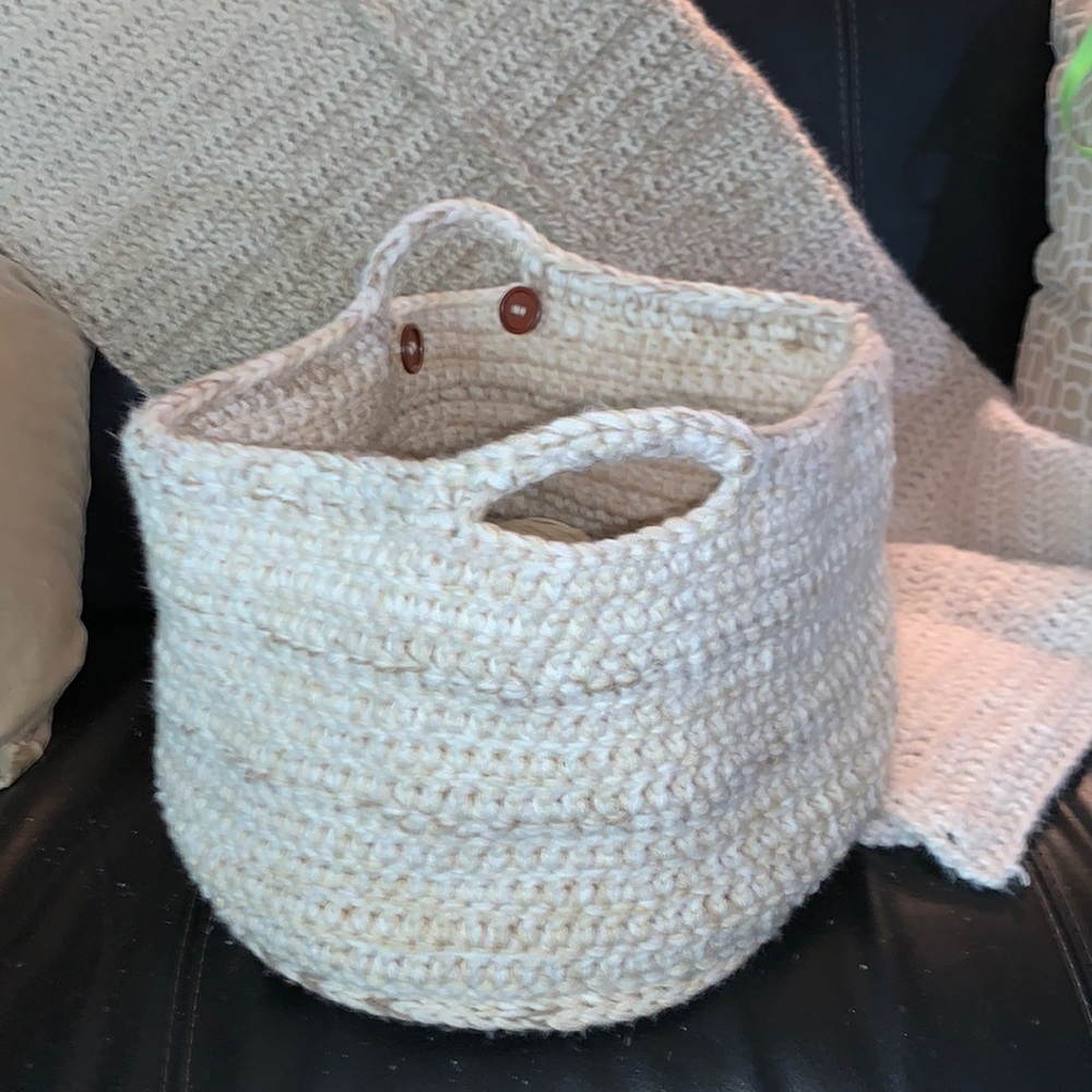 Handcrafted Five Skein Ombré Basket with Buttons and Handles